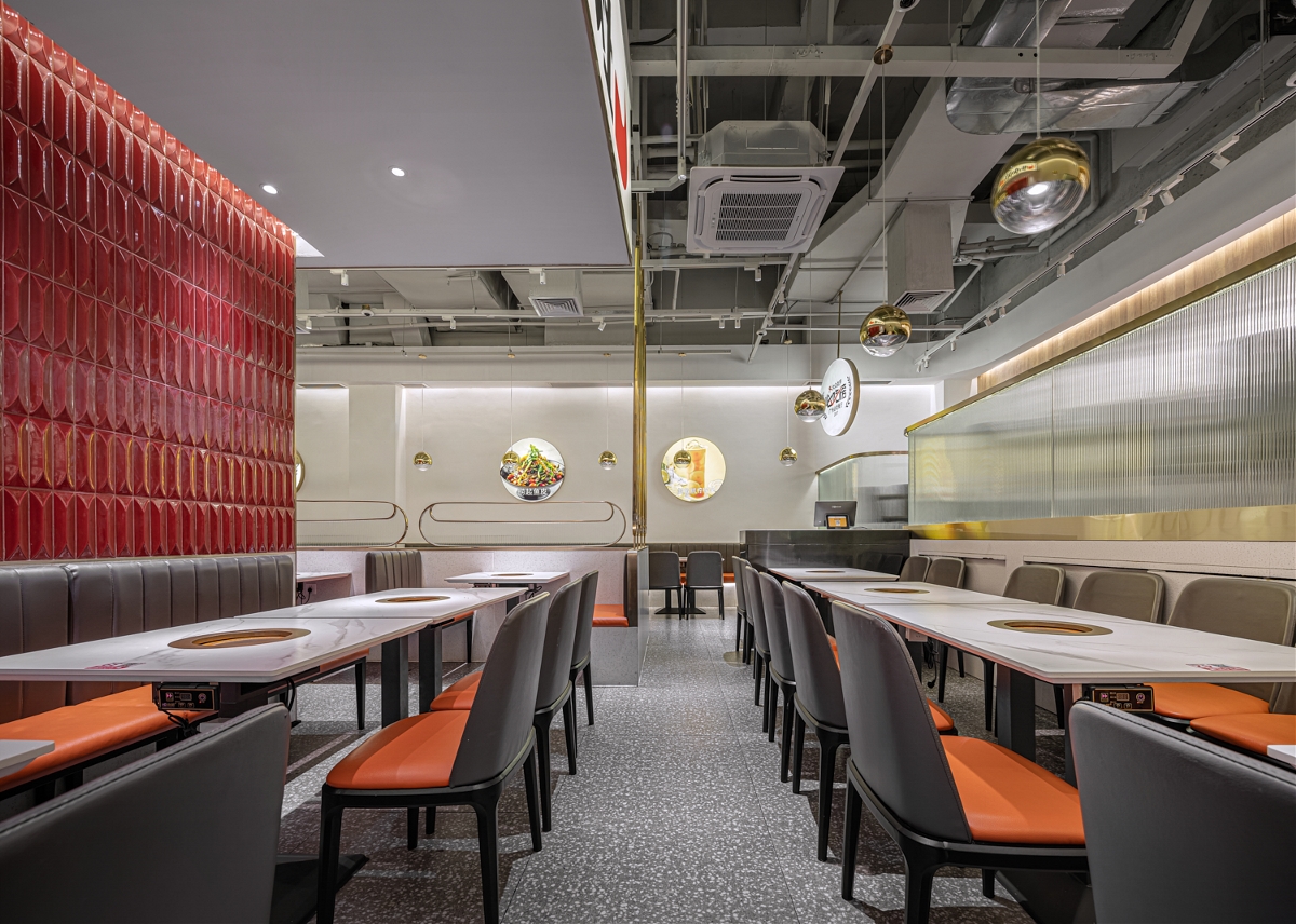 深圳餐厅设计，超级牛角，多元变幻打造“牛气空间”