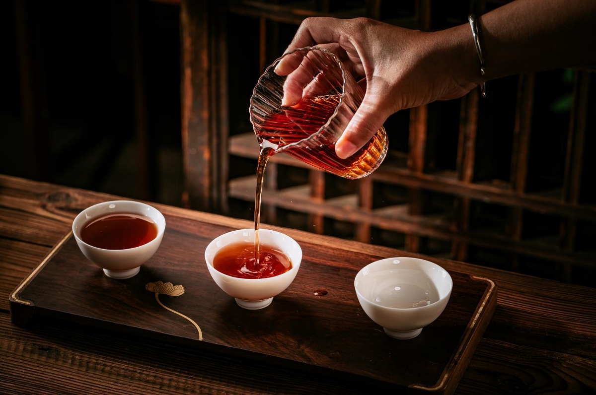 越陈越香-普洱茶砖-熟茶包装设计