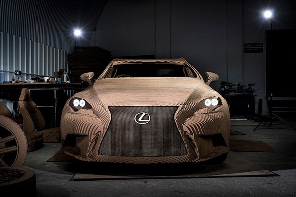 LEXUS-2.jpg