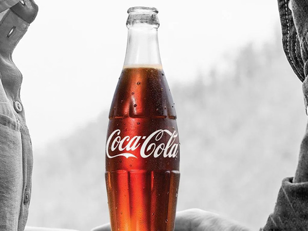 可口可乐推出了品牌定制字体11.jpg